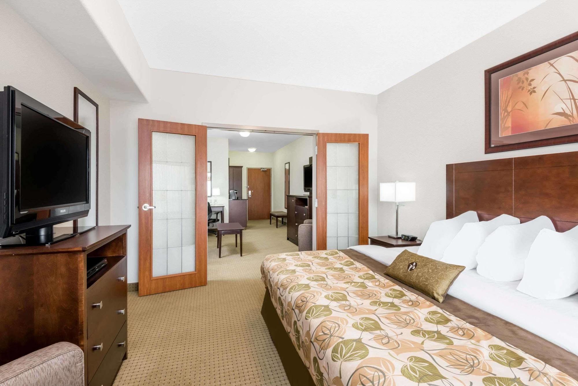 Ramada By Wyndham Olds Hotel Buitenkant foto
